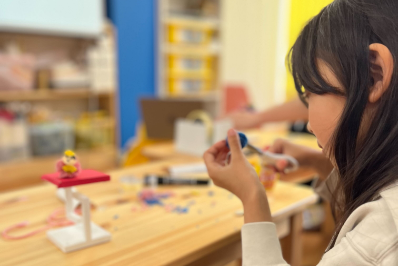 アイデアを形にする制作の様子